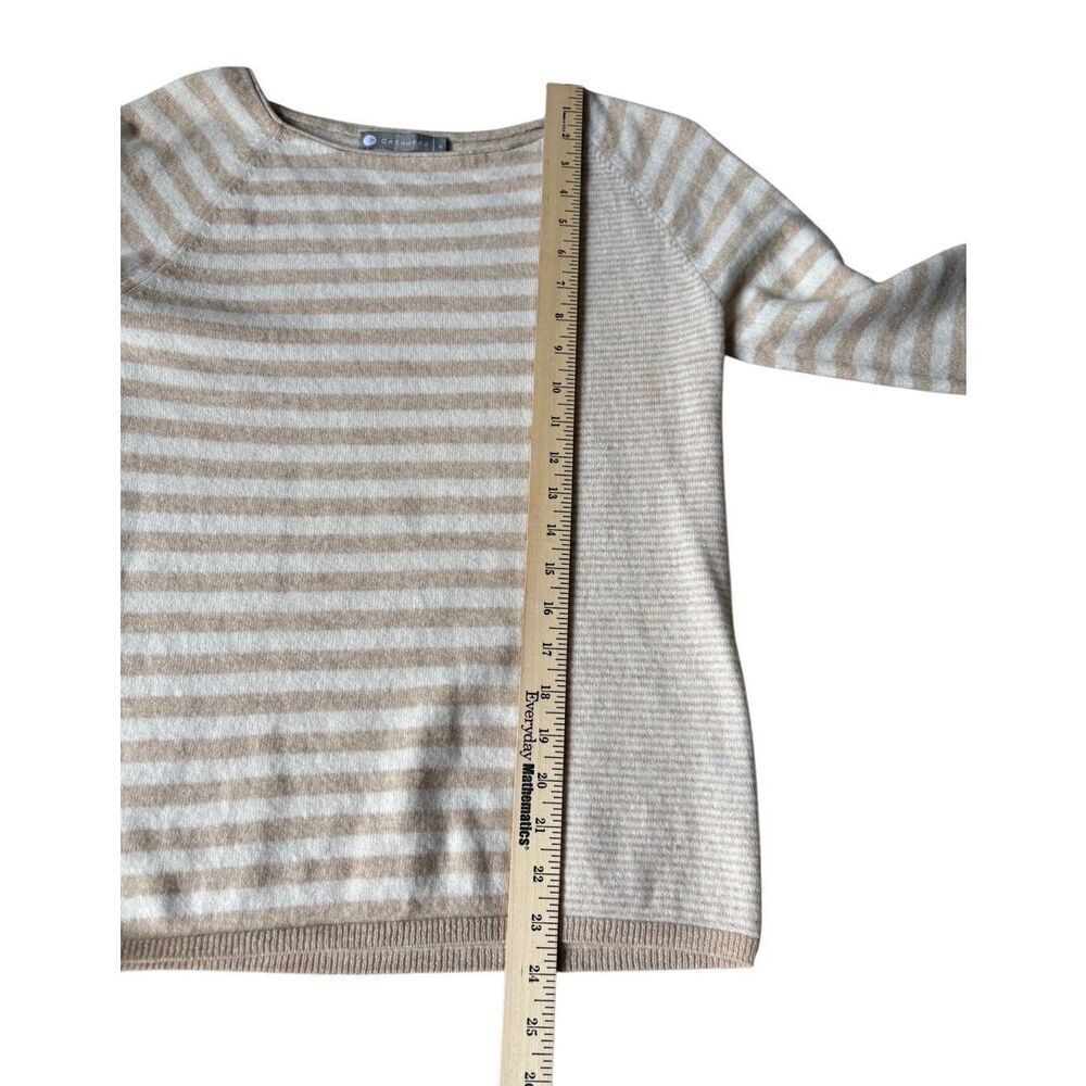 in Cahsmere Large Cashmere Cream Striped Box Neck Long Sleeve Sweater - Picture 4 of 8